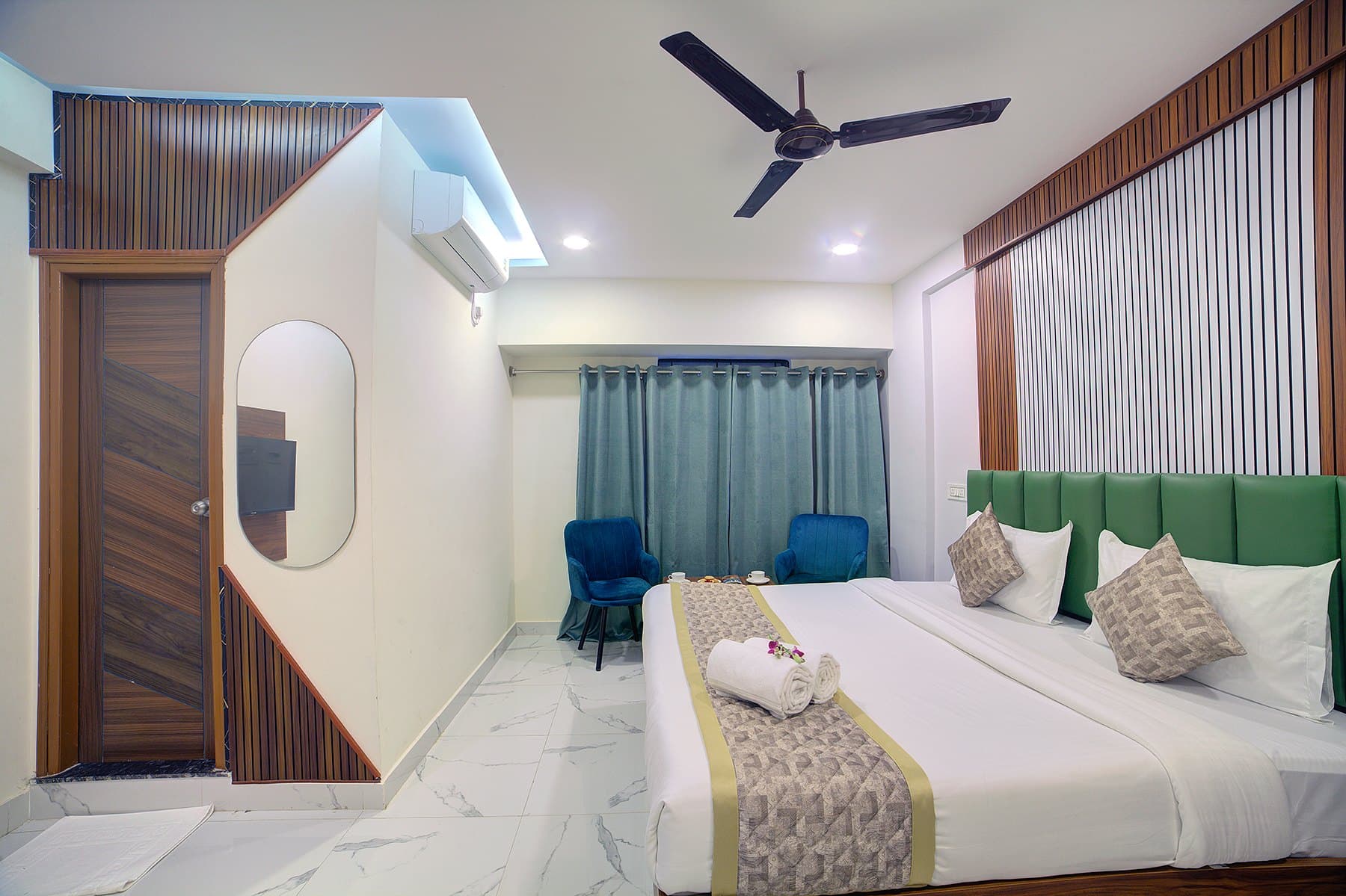 Leon Transit Hotel photo 5